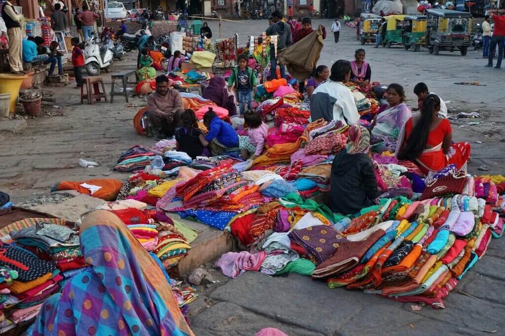 people, market, road-3194288.jpg