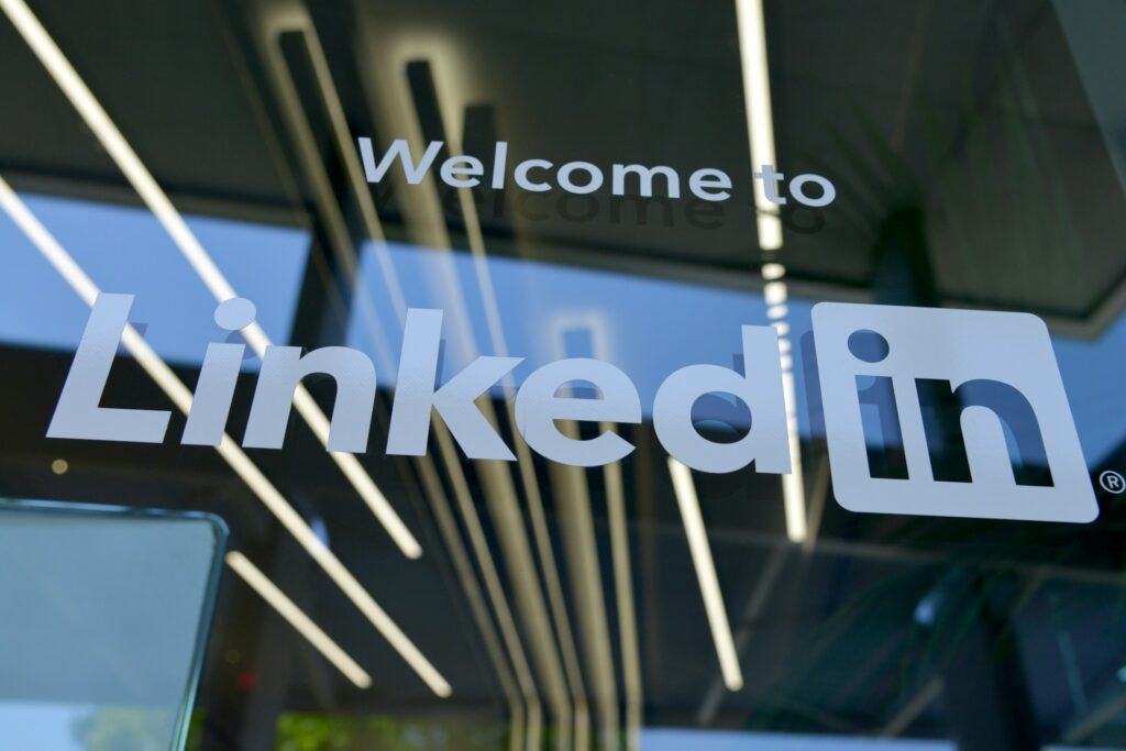 how to grow your company on LinkedIn